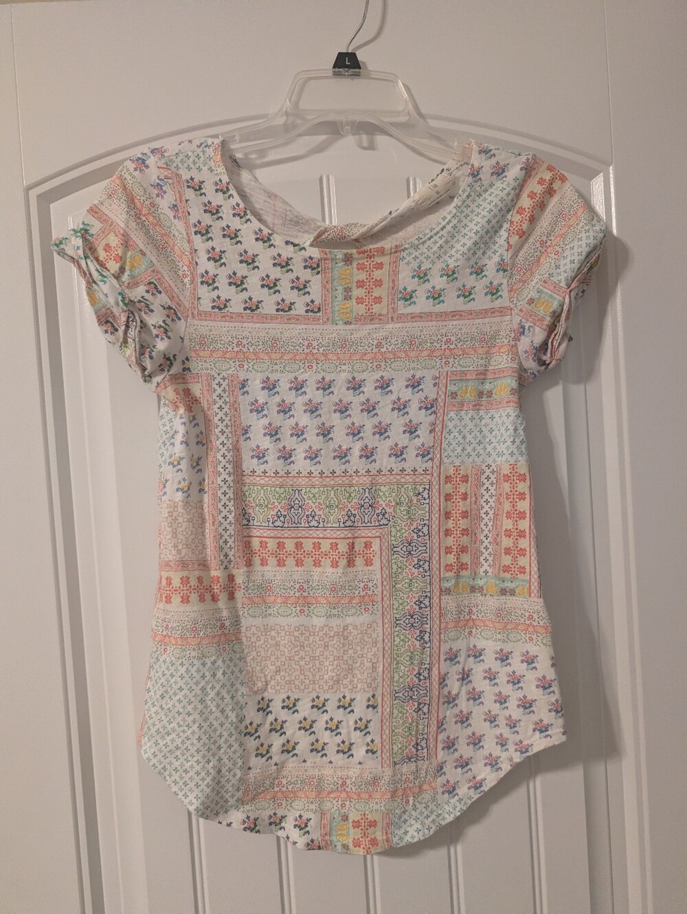 XS T.La Patchwork Back-Twist Short Sleeve Multicolor Tee